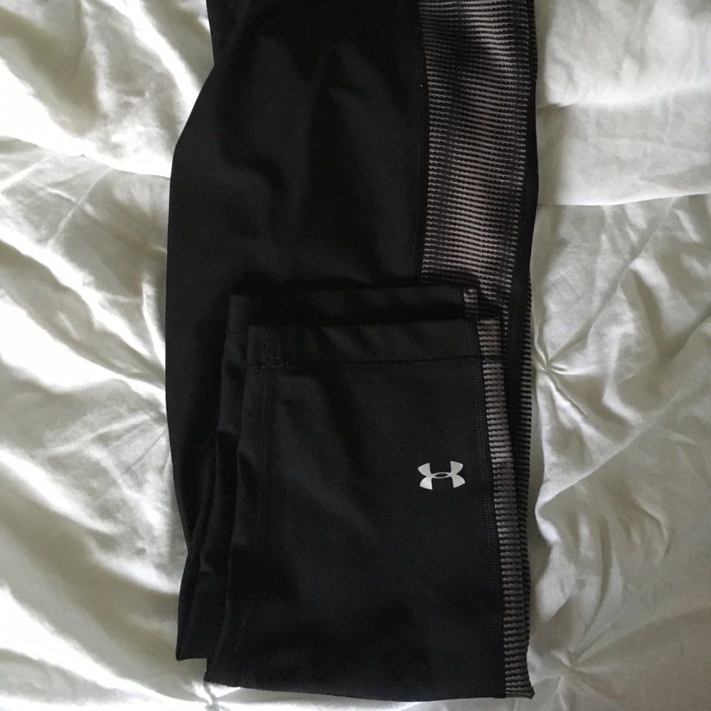 UnderArmor Workout Capri leggings